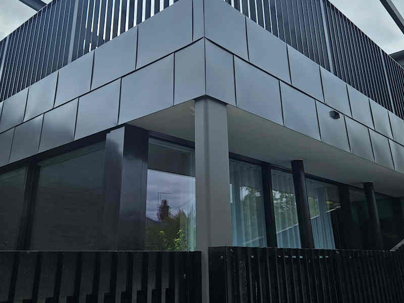 ascot vale colorbond walls roof feat
